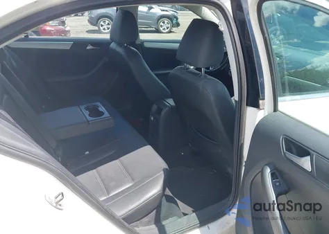 2013 Volkswagen Jetta 2.5L Se z USA, uszkodzony, nr VIN 3VWDP7AJ9DM402998